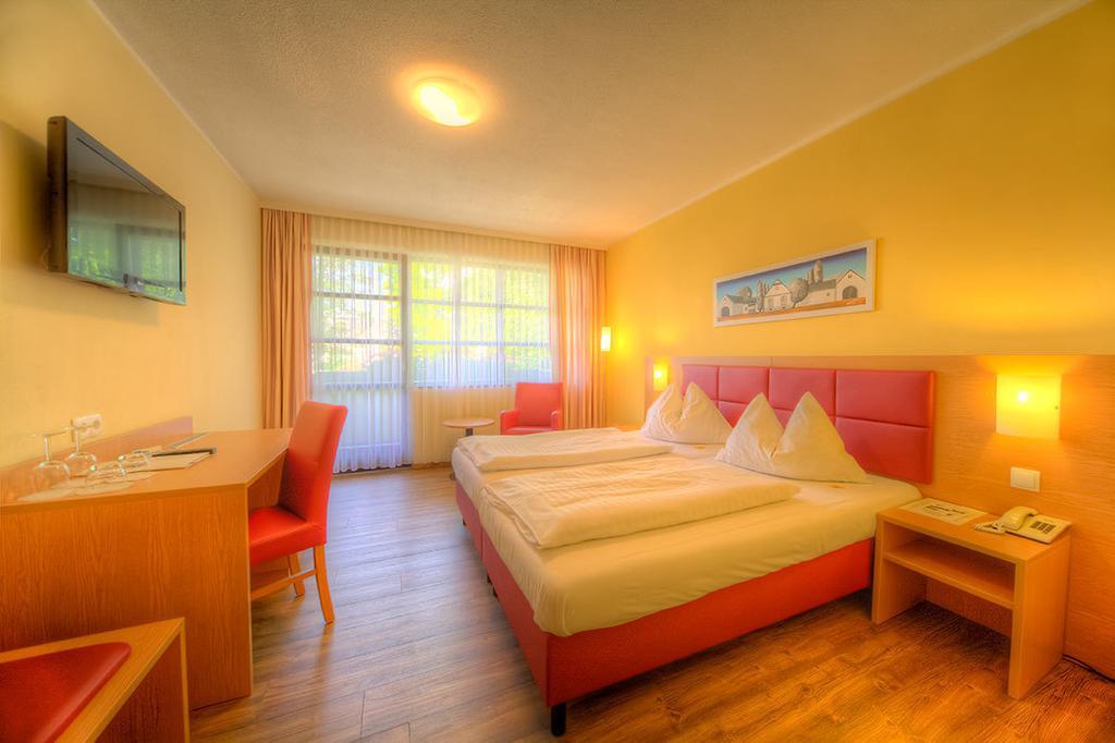 Burgenlaenderhof Hotel Garni Mörbisch am See Kamer foto